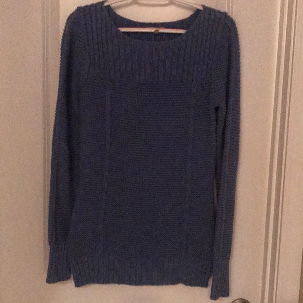 Old Navy sweater, extra long, super cute with skinny jeans, medium blue color